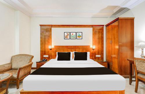 Railway New Colony Hotel | Townhouse OAK Vibe Vacation Hotels
