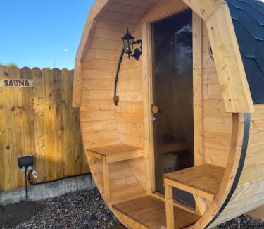 Bunmahon Other | Tra na Mbó Glamping Pod
