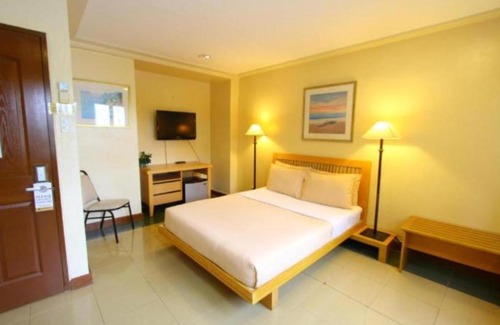 Los Banos Hotel | Trace Suites by SMS Hospitality