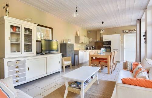 Noirmoutier-en-l'Ile Ski Chalet | Traditional villa for 8 - 550m from the beach