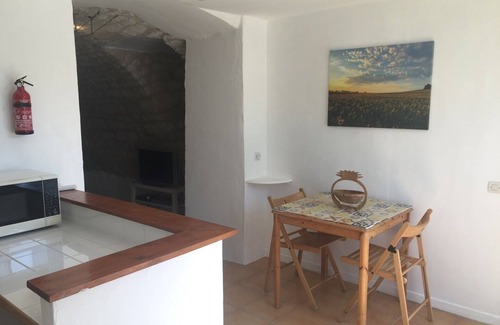 Valprionde Apartment | Traditional 1 bed French gite, with private pool, 3 acres of garden. Aircon.