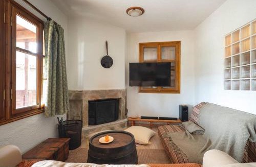 Arachova Villa | Traditional cosy chalet in Livadi