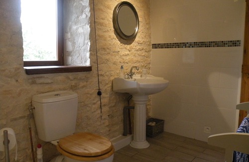 Chaunay Other | TRADITIONAL FARMHOUSE WITH PRIVATE POOL IN ENCLOSED COURTYARD