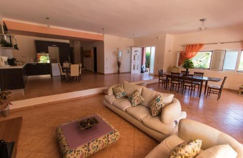 Boukari Apartment | Traditional Fishing Village Apartments