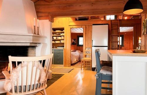 Rauland House | Traditional Log Cabin At Vierli