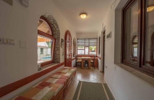 Cista Velika Villa | Traditional Stone House Perkovic