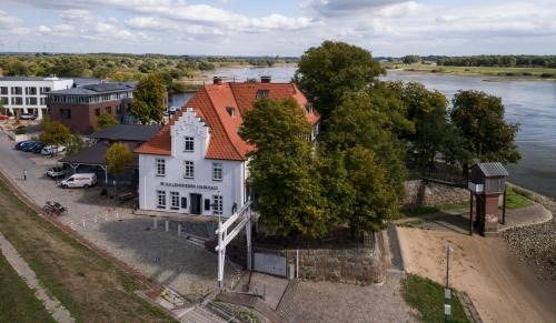Kirchwerder Hotel | Traditionshaus by Zollenspieker Fährhaus