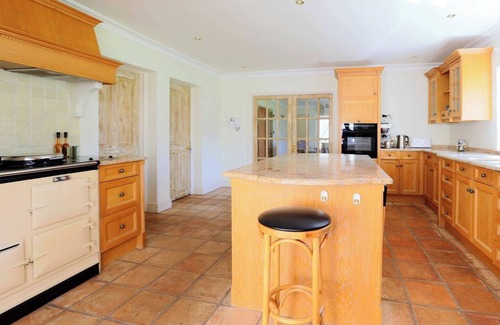 Malahide House | Tranquil 18th Century with tennis court!