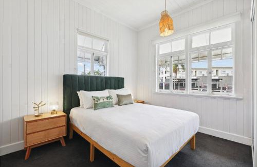 Nundah House | Tranquil 3-Bed Family Home with Spacious Backyard