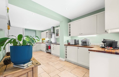 Southam House | Tranquil 3-bedroom house in Southam for a peaceful Getaway