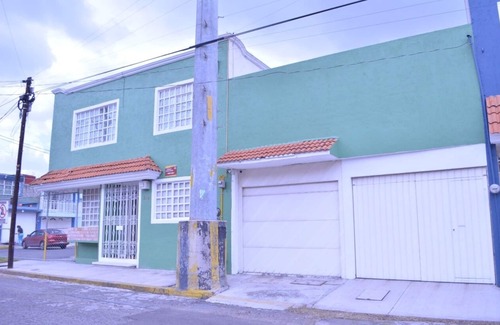 Puebla House | Tranquil 5-bedroom house with WiFi in charming Puebla