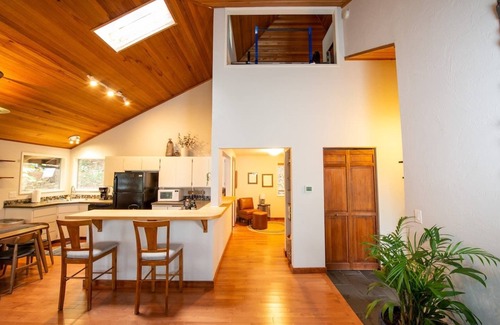 South Hills House | Tranquil Forested Cabin with Sauna, Home Gym, & AC