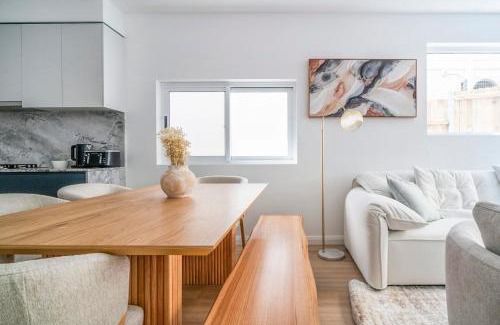 Balmain Apartment | Tranquil Haven in Balmain