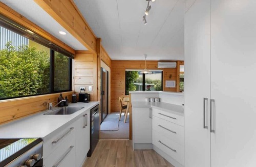 Kelvin Heights House | Tranquil Heights Summ
