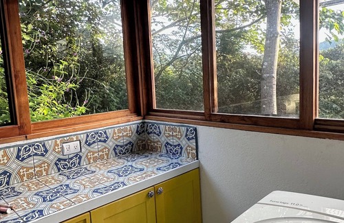 Belen de Nosarita Apartment | Tranquil Jungle Retreat in the Hills, Close to Samara