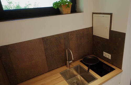 Limbach Apartment | Tranquil oasis with great distant views in the middle of nature