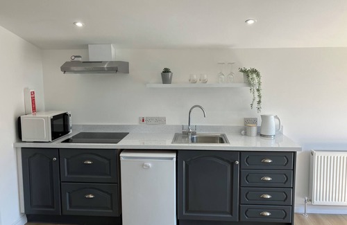 Lisburn Cabin | Tranquil private cabin surrounded by beautiful countryside.