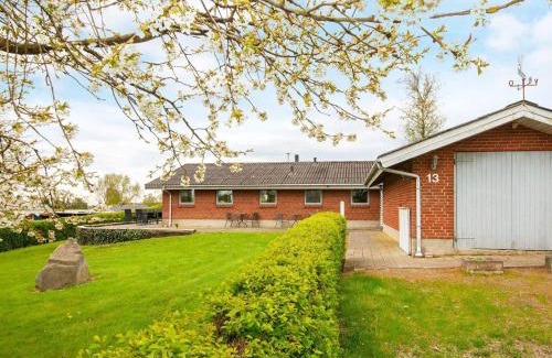 Hejlsminde Strand House | Tranquil Retreat in Hejlsminde-By Traum