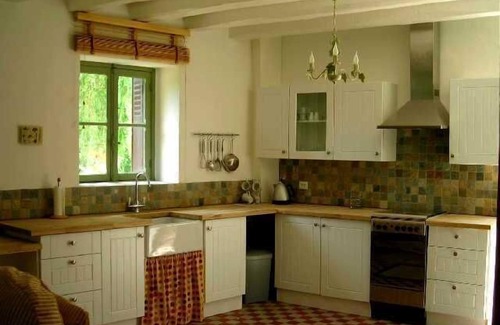 Lhomme Cottage | Tranquil riverside cottage in grounds of watermill.