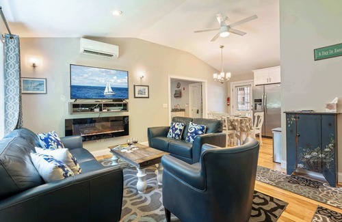 Cape Porpoise House | Tranquil Tides, Home for 8!