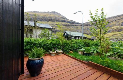 Streymoy House | Tranquil Village Retreat/Tjørnuvík