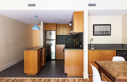 Bouvet Island Condo | Tranquil Waterside Living: Dream Condo on the Lake!