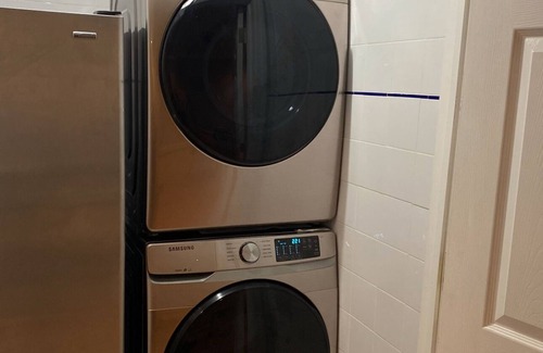 Bath Beach Apartment | Tranquil Zen 2 Bedroom in heart of brooklyn