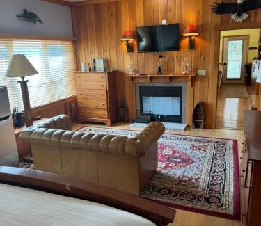 Waterboro House | Tranquility Lake Home