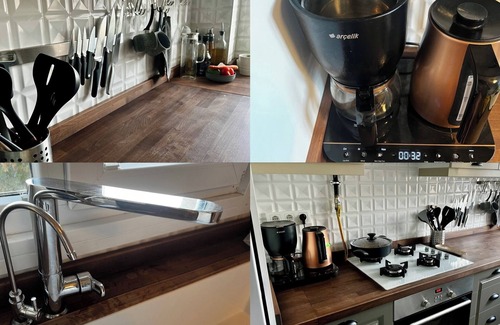 Kadikoy Apartment | Tranquille and Artsy Dublex Home with Terrace @ Museum Gazhane