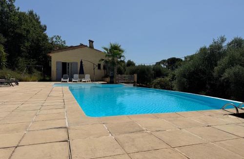 Le Tignet Villa | Tranquillité et authenticité dans les hauteurs