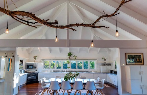 Woolgoolga House | Tranquilo Beach House Beachfront Retreat for 12 Pool Wildlife Accessibility