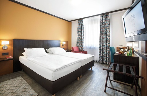 Linz Hotel | Trans World Hotel Donauwelle