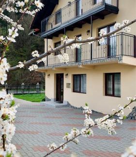 Moeciu de Sus House | Transylvania Hut