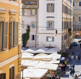 Rione VI Parione Apartment | TrastevereHome - Elegant Home Near Navona Square