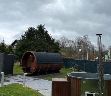 Hofen House | Traumfabrik Eifel mit Sauna & Whirlpool