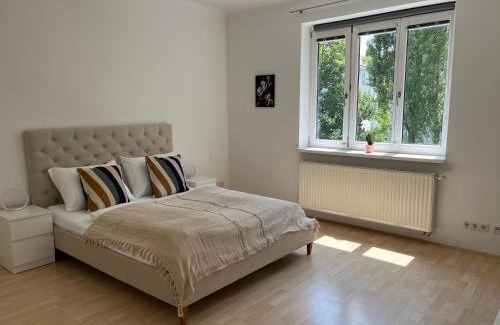 Unterdobling Apartment | Traumgarten in Traumlage - 25 Minuten ins Zentrum