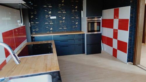 Prettin Apartment | Traumhaft schöne Unterkunft am Elbe Radweg, See