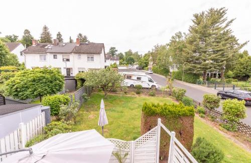 Dreieich House | Traumhaftes Ferienhaus mit zwei Einheiten für bis zu 10 Personen