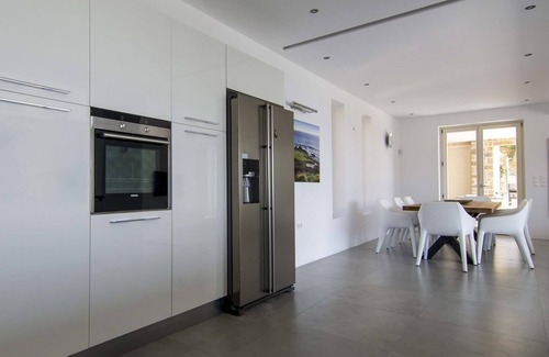 Messinia Villa | Traumvilla mit Blick auf die Bucht von Navarino - 5 min zum Strand und Golfplatz