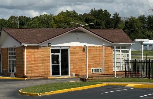 Danville Hotel | Travel Inn By OYO Danville US-29