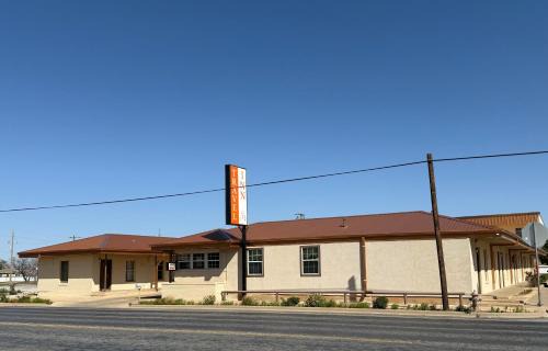 Ira Hotel | Travel Inn Snyder