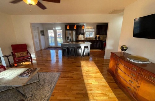 Kennesaw House | Travel Often House