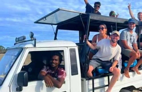 Pottuvil Division 2 Boat Rental | travel shadow