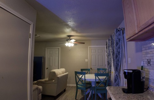 Leon Junction House | Travelling professionals space