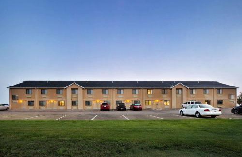 Sharon Springs Hotel | Travelodge by Wyndham Sharon Springs