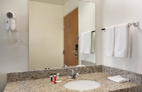 Sharon Springs Hotel | Travelodge by Wyndham Sharon Springs