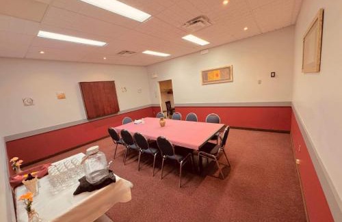 Prince Albert Hotel | Travelodge by Wyndham Prince Albert