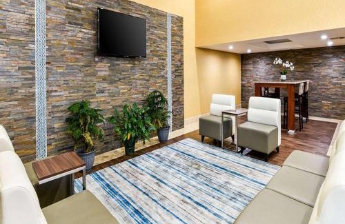Mount Wilson Hotel | Travelodge by Wyndham Commerce Los Angeles Area