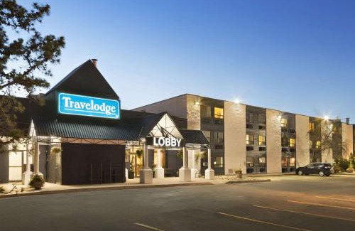 Southside Hotel | Travelodge by Wyndham Edmonton South