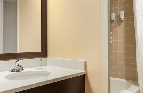 Sydney Hotel | Travelodge by Wyndham Sydney